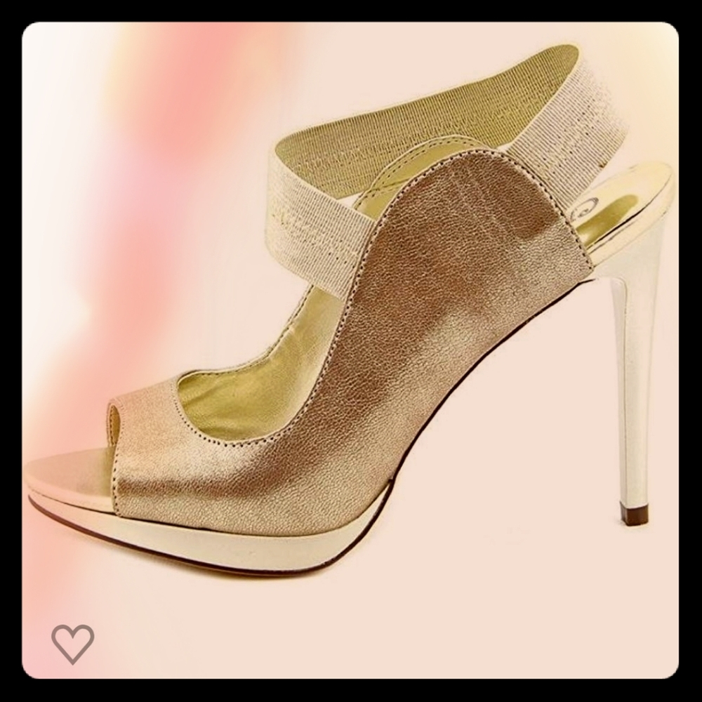 NEW Carlos by Carlos Santana Gold Ivory Heels 7.5